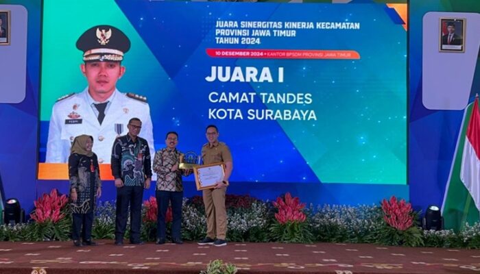 Tandes Surabaya Sabet Juara 1 Sinergitas Kinerja Kecamatan Se-Jawa Timur 2024
