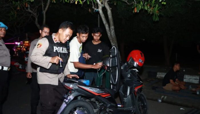 Pastikan Situasi Kondusif, Wakapolres Kediri Pimpin Langsung Patroli di Kawasan SLG