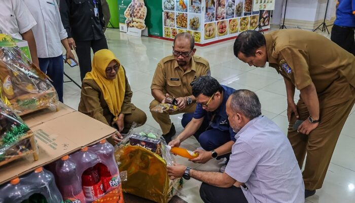 Antisipasi Kenaikan Harga Pangan, Pemkot Surabaya dan BBPOM Sidak Pasar Tambahrejo