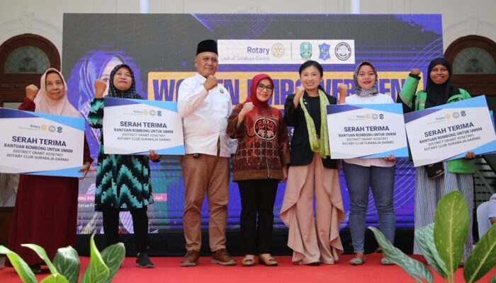 Dorong Kesejahteraan Perempuan, Pemkot-Rotary Club Surabaya-Darmo Beri Rombong untuk Modal Usaha