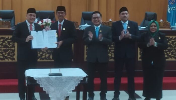 DPRD Surabaya: Kolaborasi eksekutif dan legislative dapat mempercepat penyelesaian persoalan masyarakat