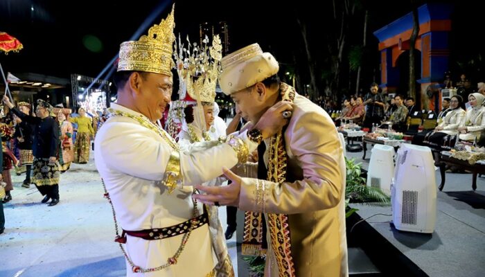 Kemeriahan Karnaval Budaya Tutup Rangkaian Munas VII APEKSI 2025