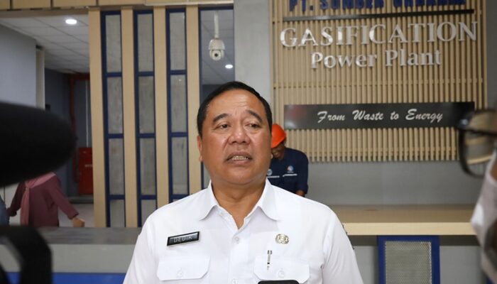 DLH Surabaya Pastikan Truk Sampah Tabrak Pemotor Bukan Milik Pemkot