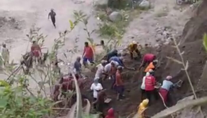Dua Penambang Tradisional di Sungai Ngobo Kediri Jadi Korban Runtuhan Tebing
