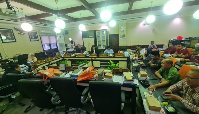 Bahas Raperda Pengendalian dan Penanggulangan Banjir, Pansus DPRD Surabaya Tekankan Ini