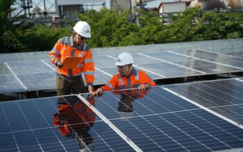 SIG Perkuat Transisi Energi: PLTS 6,4 MWp Beroperasi di Pabrik Tuban