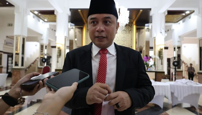 Kekosongan Jabatan di Pemkot Surabaya, Wali Kota Eri: Sekda dan Kepala Dinas akan Dilelang Terbuka
