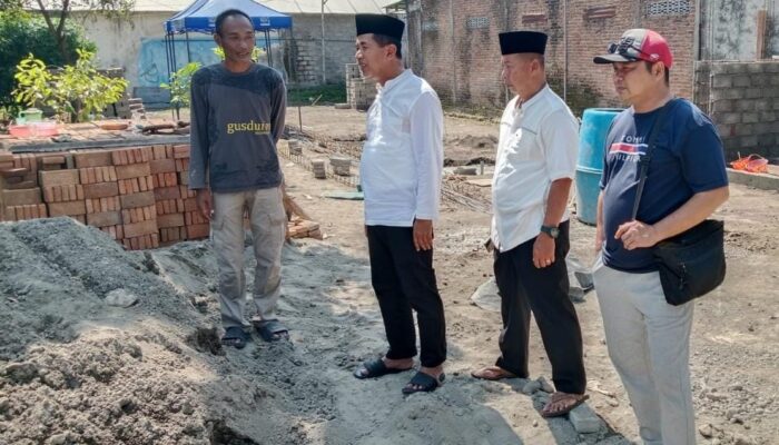 Wakpolres Kediri Tinjau Proses Pembangunan Rumah Lansia GUS Durian