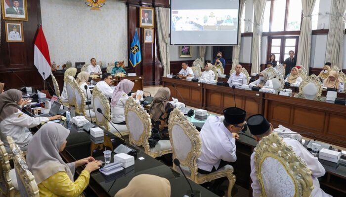 Aplikasi Sayang Warga dan Kolaborasi Kuat Surabaya Tekan Stunting Drastis