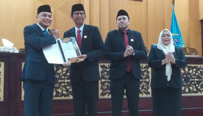 Gelar Paripurna Tentang Pertanggungjawaban APBD 2024, DPRD Surabaya Soroti Efisiensi dan Pemerataan Program