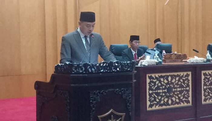 Ini Jawaban Wali Kota Eri Cahyadi atas Pemandangan Umum Fraksi DPRD Surabaya Terkait Pertanggungjawaban APBD 2024