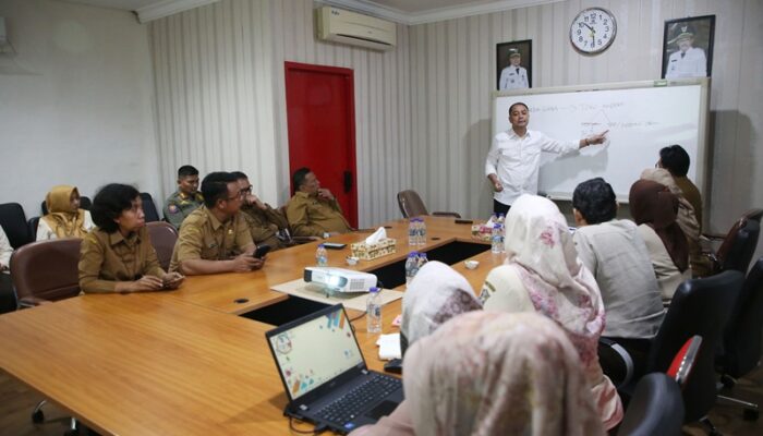Genjot PAD Parkir, Pemkot Surabaya Segera Implementasikan Sistem Tap di Kafe, Restoran Hingga Hotel