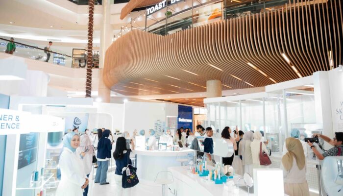 Wardah Luncurkan SKINVERSE CLINIC 2025: Revolusi Skin Tech Berbasis AI