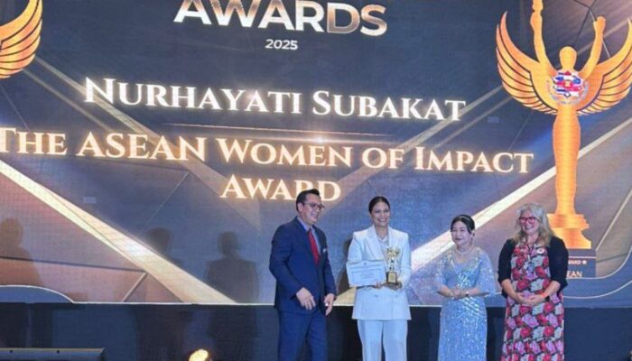 Nurhayati Subakat Raih Penghargaan ASEAN Women of Impact