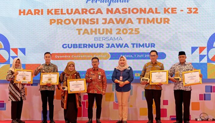 Surabaya Raih Juara 1 PPA Award dan Konsisten Tekan Stunting di Jatim 2025