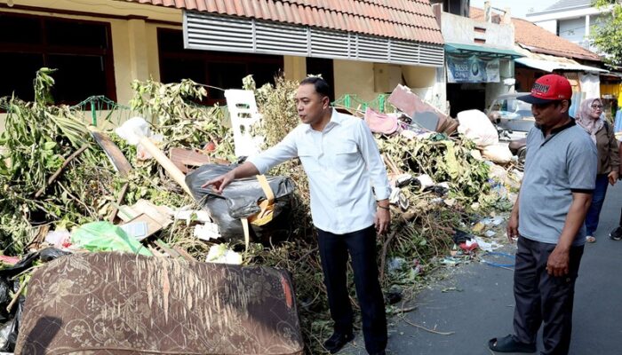 Sidak Sampah Hasil Kerja Bakti, Wali Kota Eri Tekankan Tiga Poin Evaluasi