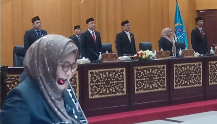 DPRD Surabaya Sampaikan 8 Catatan Penting Atas Rapperda Pertanggungjawaban Pelaksanaan APBD 2024