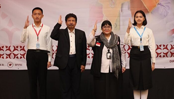Pelajar SMA Al-Hikmah Surabaya, Arka Bintang Isadkauthar, Lolos Seleksi Paskibraka Nasional 2025!