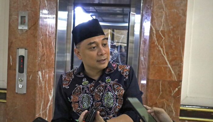 Buka Peluang Besar Investasi Transportasi, Wali Kota Eri: Yang Bekerja Harus KTP Surabaya