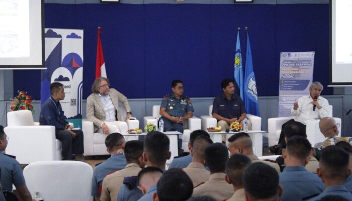 ITS Siap Bantu Pusat Pengembangan Teknologi Kapal Selam di Indonesia