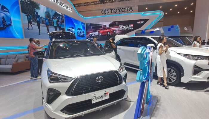 GIIAS Surabaya ke-10 Resmi Dibuka, Bukti Posisi Strategis Jawa Timur dalam Industri Otomotif Nasional