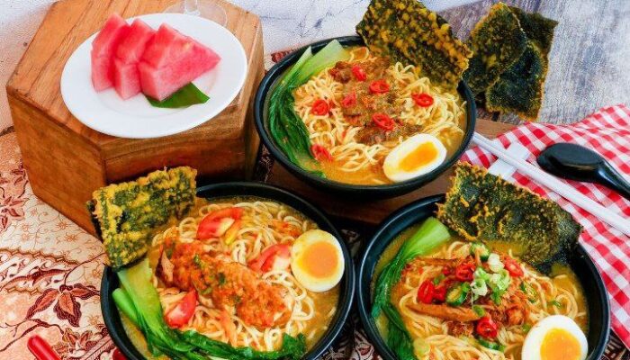 Premier Place Hotel Sajikan Ramen dengan Bumbu Khas Nusantara