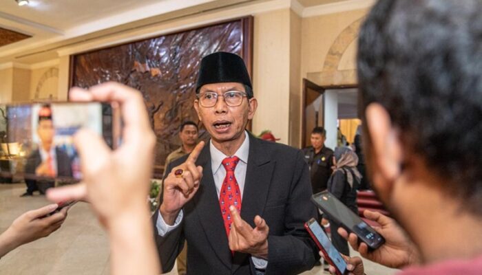 Seleksi Calon Sekda, Ketua DPRD Surabaya Adi Sutarwijono: Harus Bisa Mengakselerasi Pembangunan