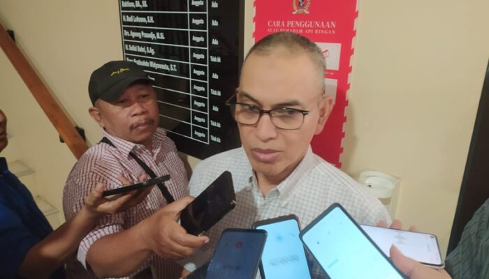 Komisi B DPRD Surabaya Minta Pemkot Tertibkan Pasar Liar di Kawasan Tanjungsari