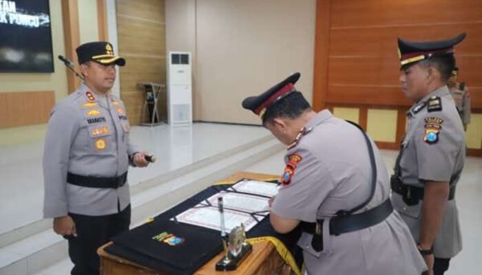 Polres Kediri Gelar Upacara Sertijab untuk Polsek Puncu dan Plemahan