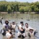 Pemkot Surabaya dan WVI Tanam 1.000 Mangrove di Kawasan Pesisir Wonorejo Tanam 1.000 Bibit Mangrove, Kolaborasi Pemkot-WVI Jaga Kelestarian Lingkungan Pesisir Surabaya