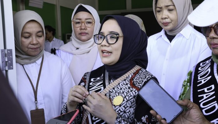 Pemkot Surabaya Gencarkan Wajib Belajar 13 Tahun