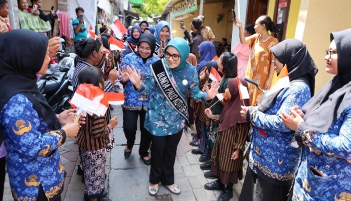 Cegah Kenakalan Anak, Bunda PAUD Surabaya Tekankan Komunikasi Orang Tua