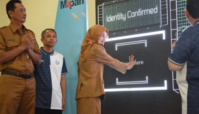 Wujudkan Layanan Cepat dan Modern, Wali Kota Kediri Launching Aplikasi “Flow Tirta Dhaha Mobile”