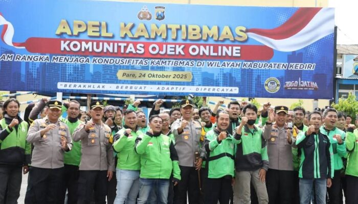 Polres Kediri Gelar Apel Kamtibmas Bersama Pekerja OJOL