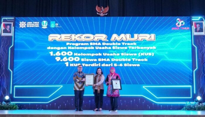 Catar Rekor MURI, ITS Katalisator Lahirnya 1.600 Wirausaha SMA Double Track
