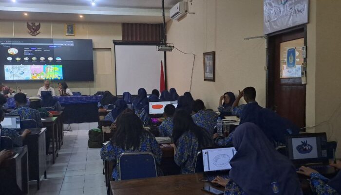 Bakat Komik Surabaya Dipuji Komikus Prancis
