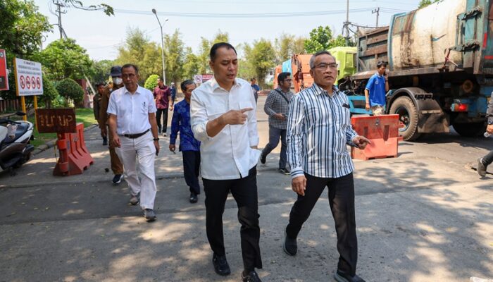 Jadi Percontohan Nasional Pengolahan Sampah, Wali Kota Eri Cahyadi Dampingi Kunjungan Bupati Bantul ke PSEL Benowo