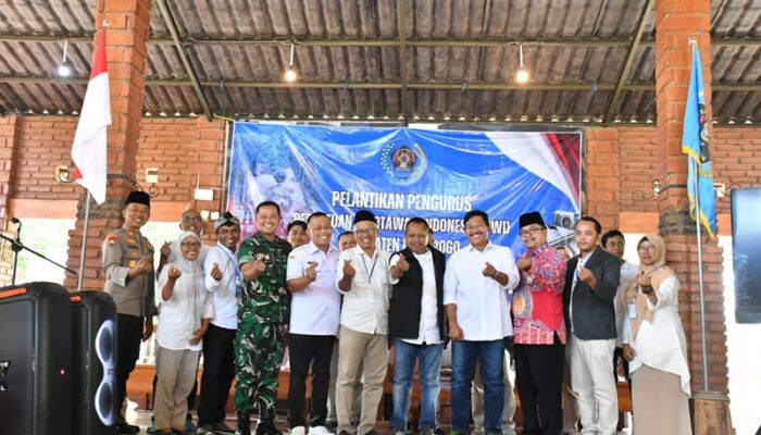 Dikawal Bupati Sugiri, Welas Arso Terpilih Jadi Ketua PWI Ponorogo Periode 2025-2028