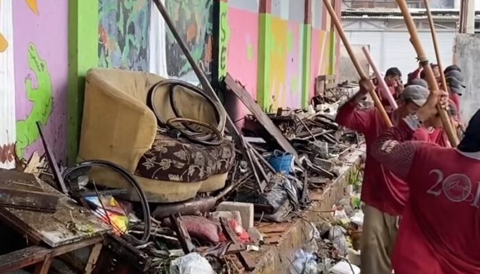 DLH Surabaya Siapkan Ruang Khusus di TPS untuk Sampah Besar