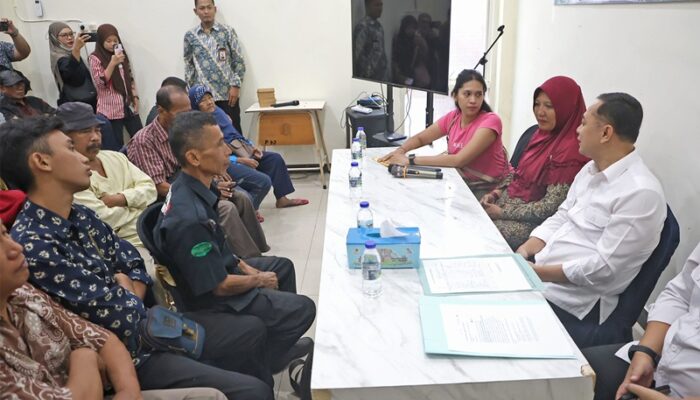 Wali Kota Eri Mediasi Konflik Jalan Dibangun Tembok di Asem Jajar III, Minta BPN Ukur Ulang