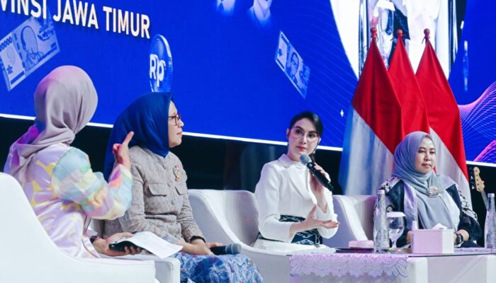 Arumi Bachsin: Investasi Terbaik Adalah Investasi pada Diri Sendiri