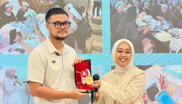 Pecahkan Rekor MURI, Wardah Gelar Kelas Kecantikan Berbasis AI di 33 Kota