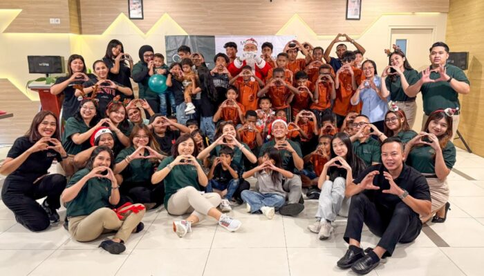 MORA Impact Rayakan Natal Bersama Anak Panti Asuhan