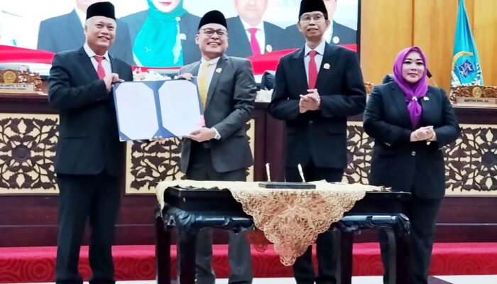 Bapemperda DPRD Surabaya Jelaskan Alasan Pembahasan 3 Raperda Inisiatif