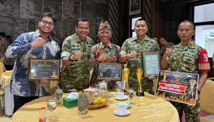 Kodim 0809 Kediri Hantarkan Desa Canggu Jadi Juara 1 Kampung Pancasila