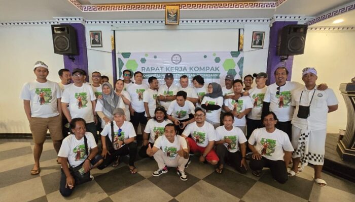 Dukung Program ‘PWI Jatim Peduli’, KOMPAK Galang Dana untuk Korban Bencana Sumatra dan Aceh