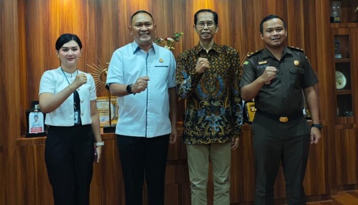 Pimpinan DPRD Surabaya Terima Kunjungan Kajari Tanjung Perak, Tingkatkan Sinergitas Forkompimda