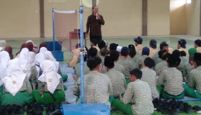 Asah Literasi Gen Z, SMSI Jatim Gelar Pelatihan Jurnalistik untuk Pelajar MTs