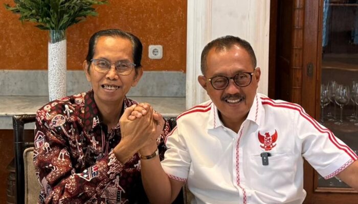 Adi Sutarwijono Beri Selamat Armuji, Soliditas PDI Perjuangan Surabaya Semakin Kuat