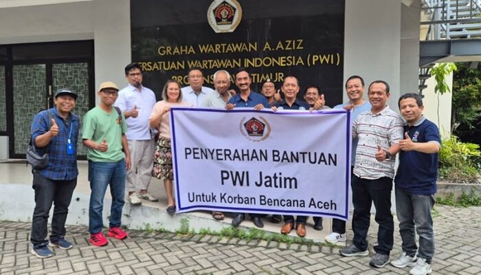 PWI Jatim Salurkan Bantuan Tahap I untuk Korban Bencana Aceh